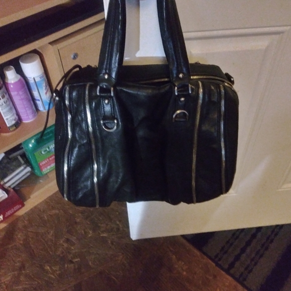 Botiker - Picture 1 of 6